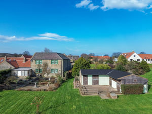 Photo 33- click for photo gallery